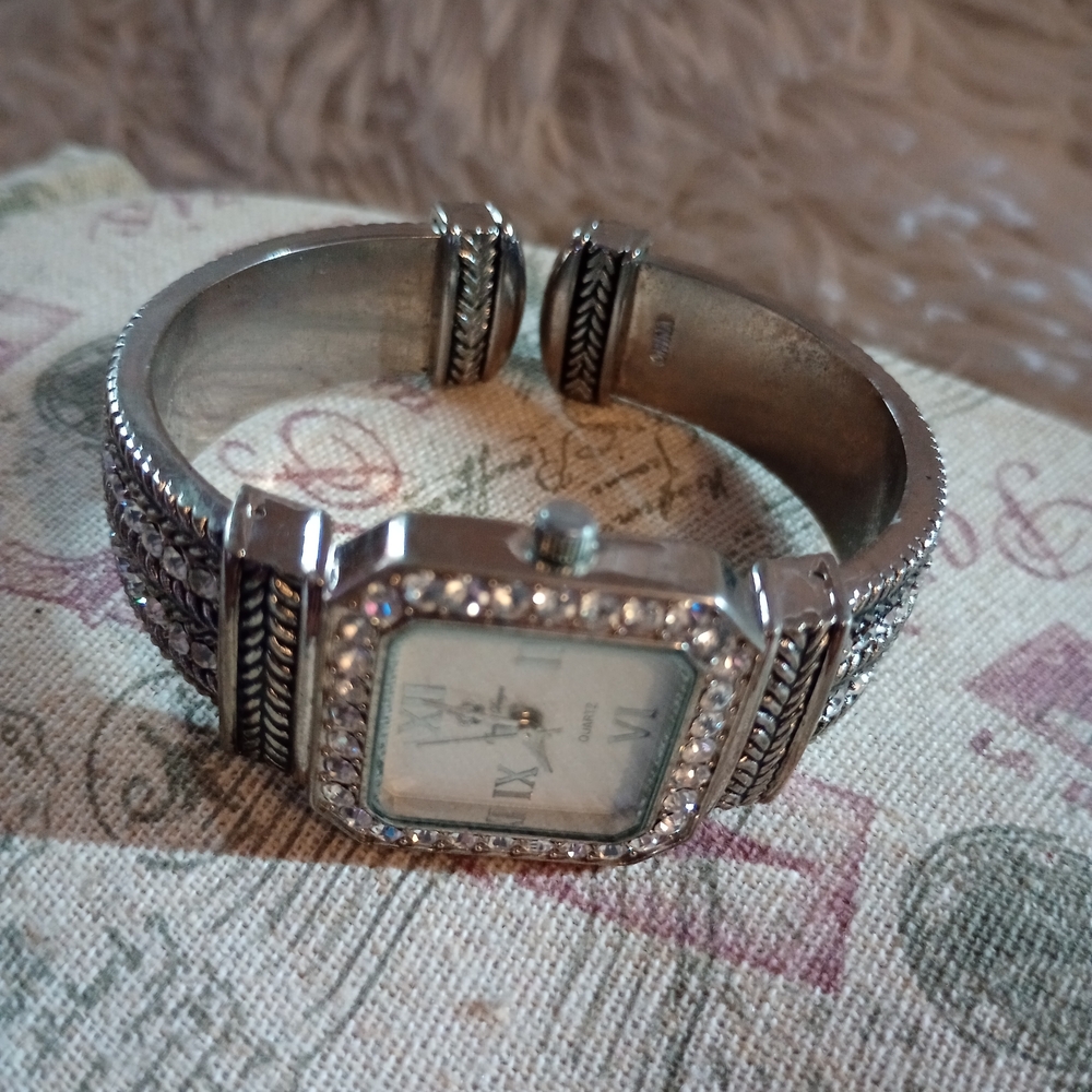 Premier Designs Silver Bracelet with Crystal Accents